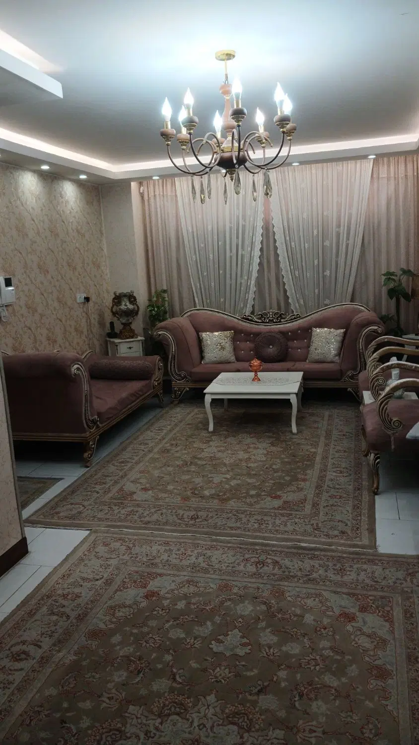 آپارتمان ۶۰متری+۶متر حیاط خلوت