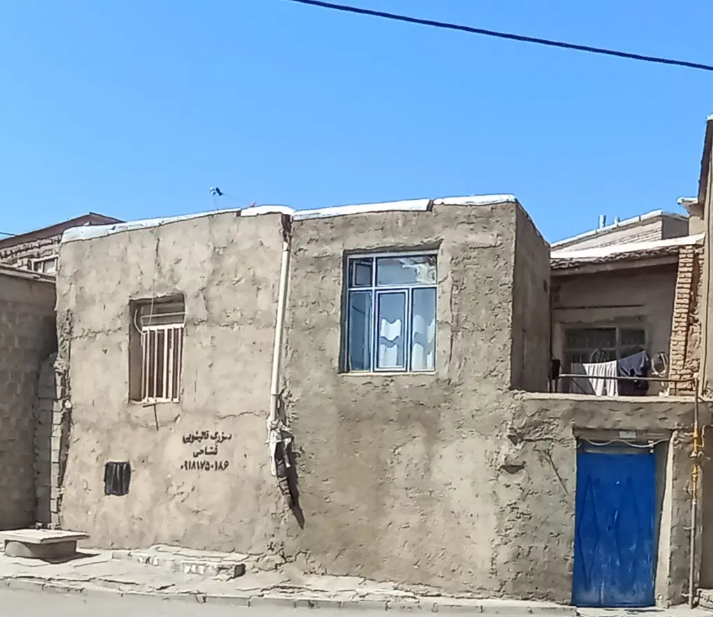 خانه کلنگی در روستای آخکند