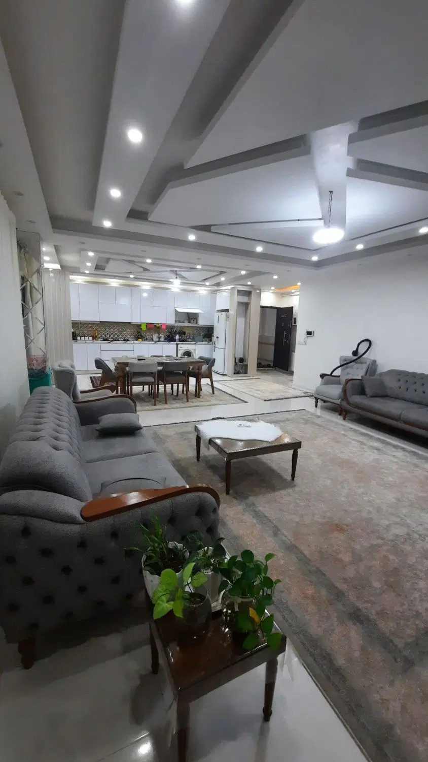 ۱۴۰ متر ۳ خواب دو پارکینگ
