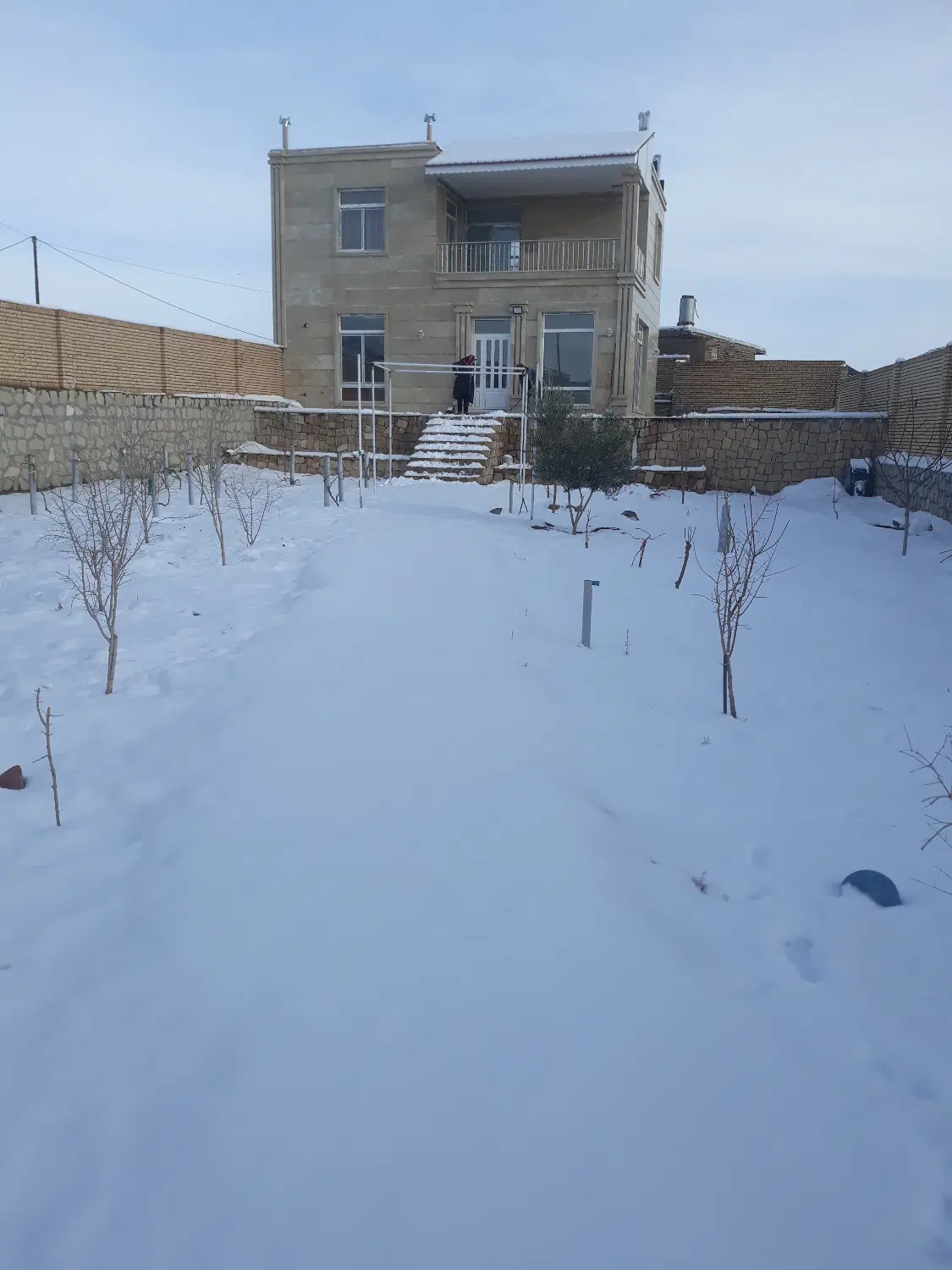 ویلای سنگ سفید