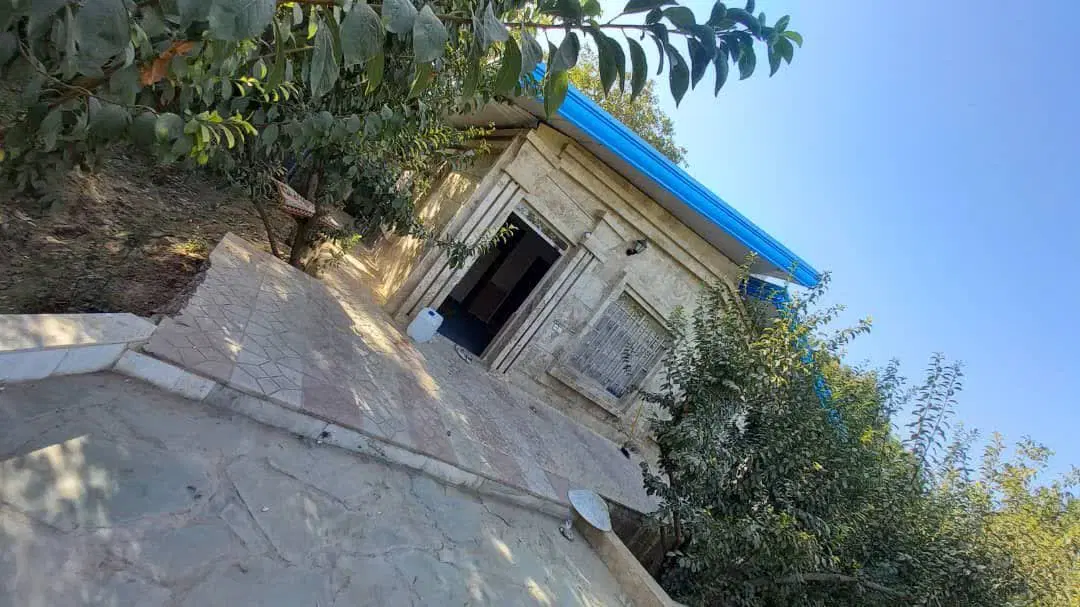 باغ ویلا ۱۰۰۰متری سنددار شهرکی نگهبان ۲۴ ساعته