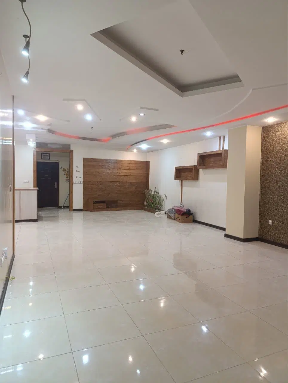 آپارتمان۱۵۲متر۳خواب فاز ۱ گوهردشت (املاک پایتخت)