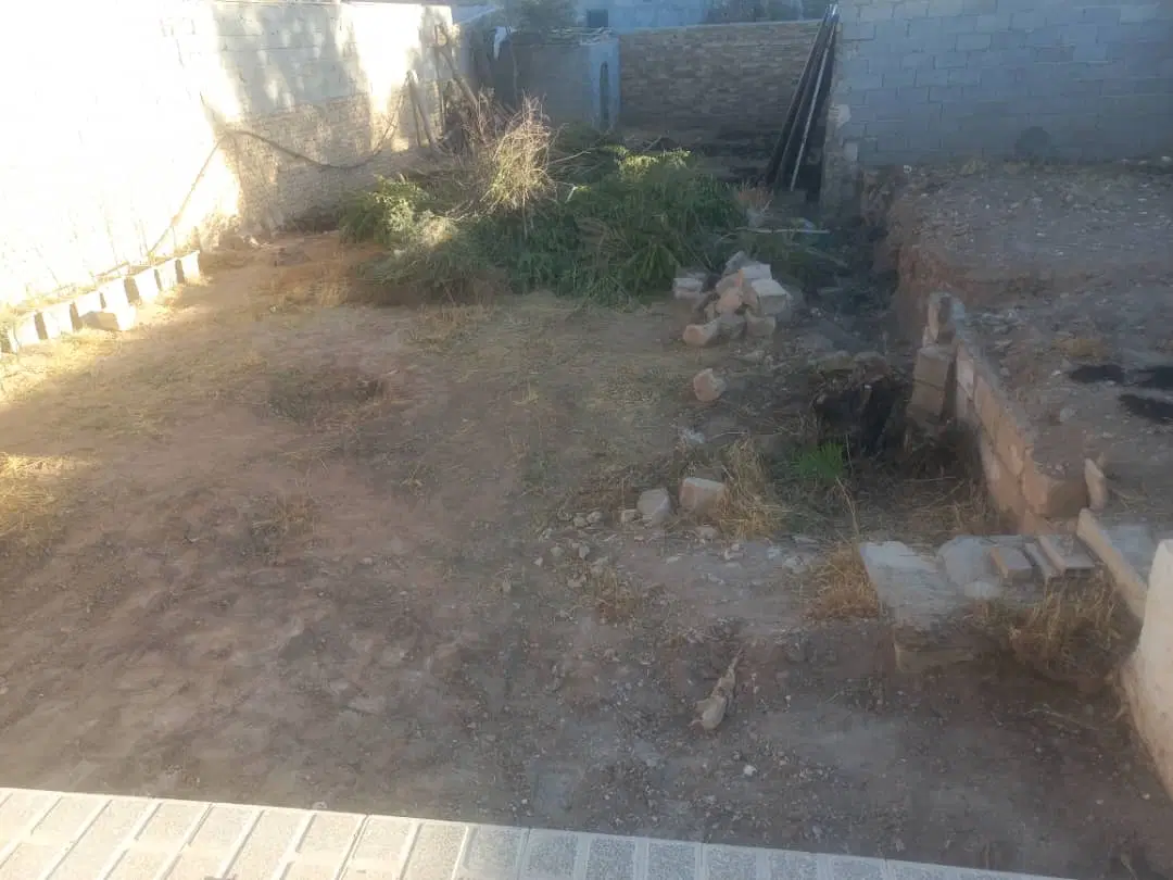 ۳۱۱متر زمین ۴ دیواری صالحیه