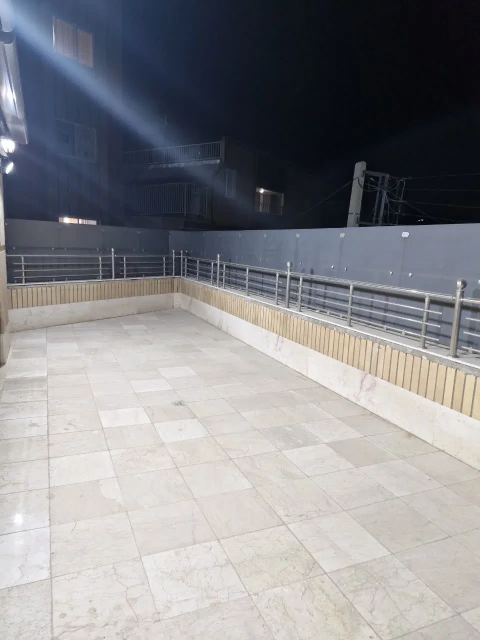 آپارتمان ۳برنور بر باهنر