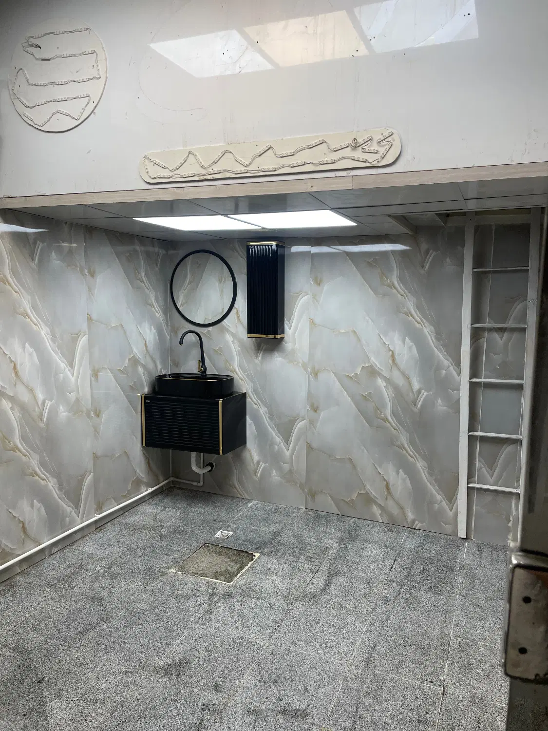 رهن مغازه واقع در شهرری خ استانه