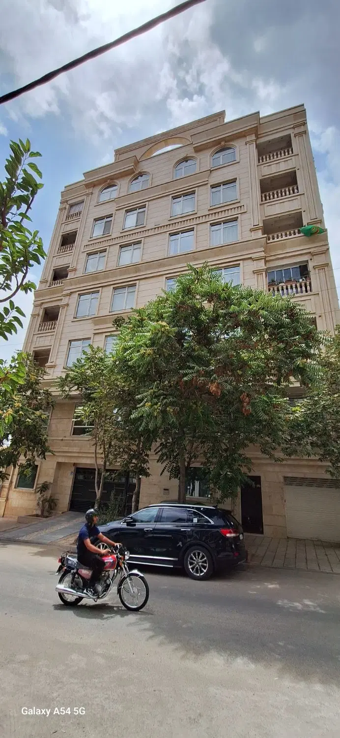 ۱۵۰متر باغستان غربی