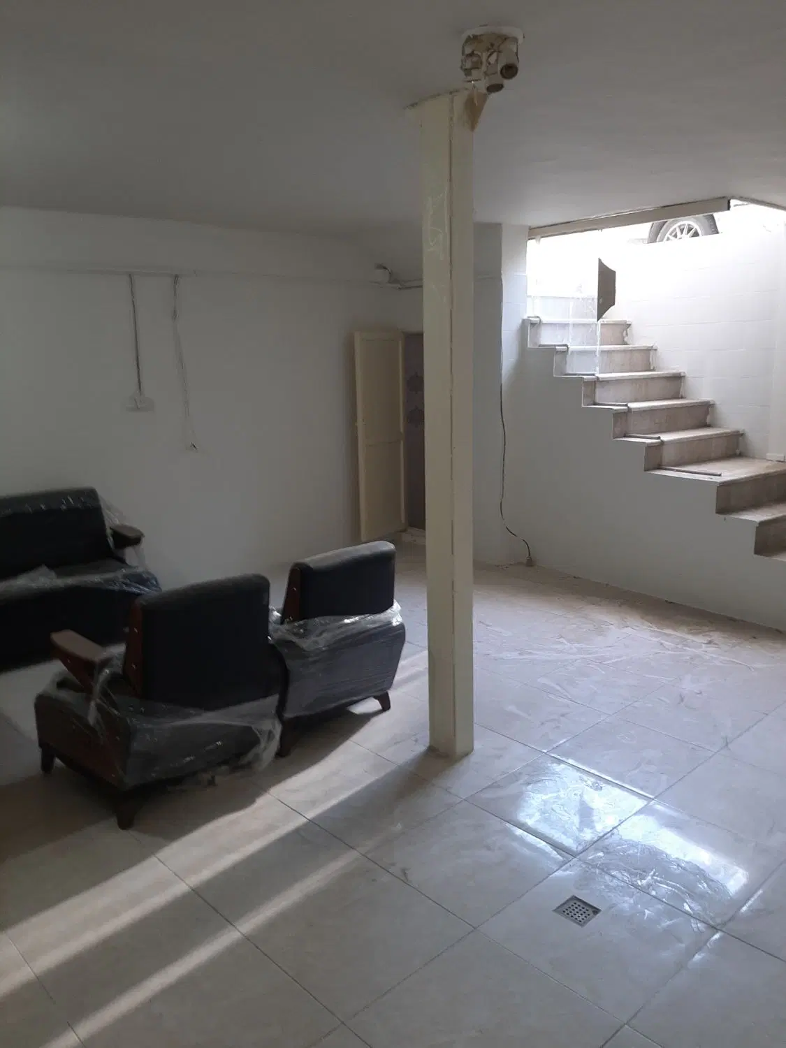 رهن و اجاره زیرزمین جهت خیاطی ارایشگری باشگاه
