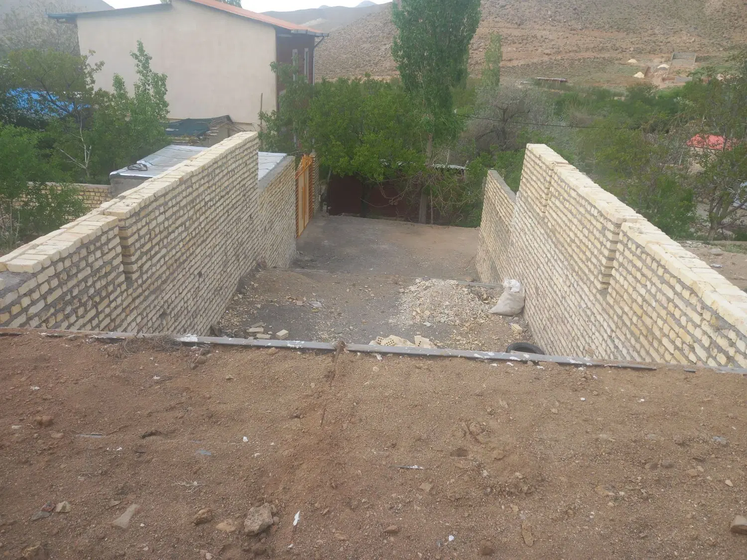 فروش زمین در منطقه روستای قهرود (نزدیک کاشان).