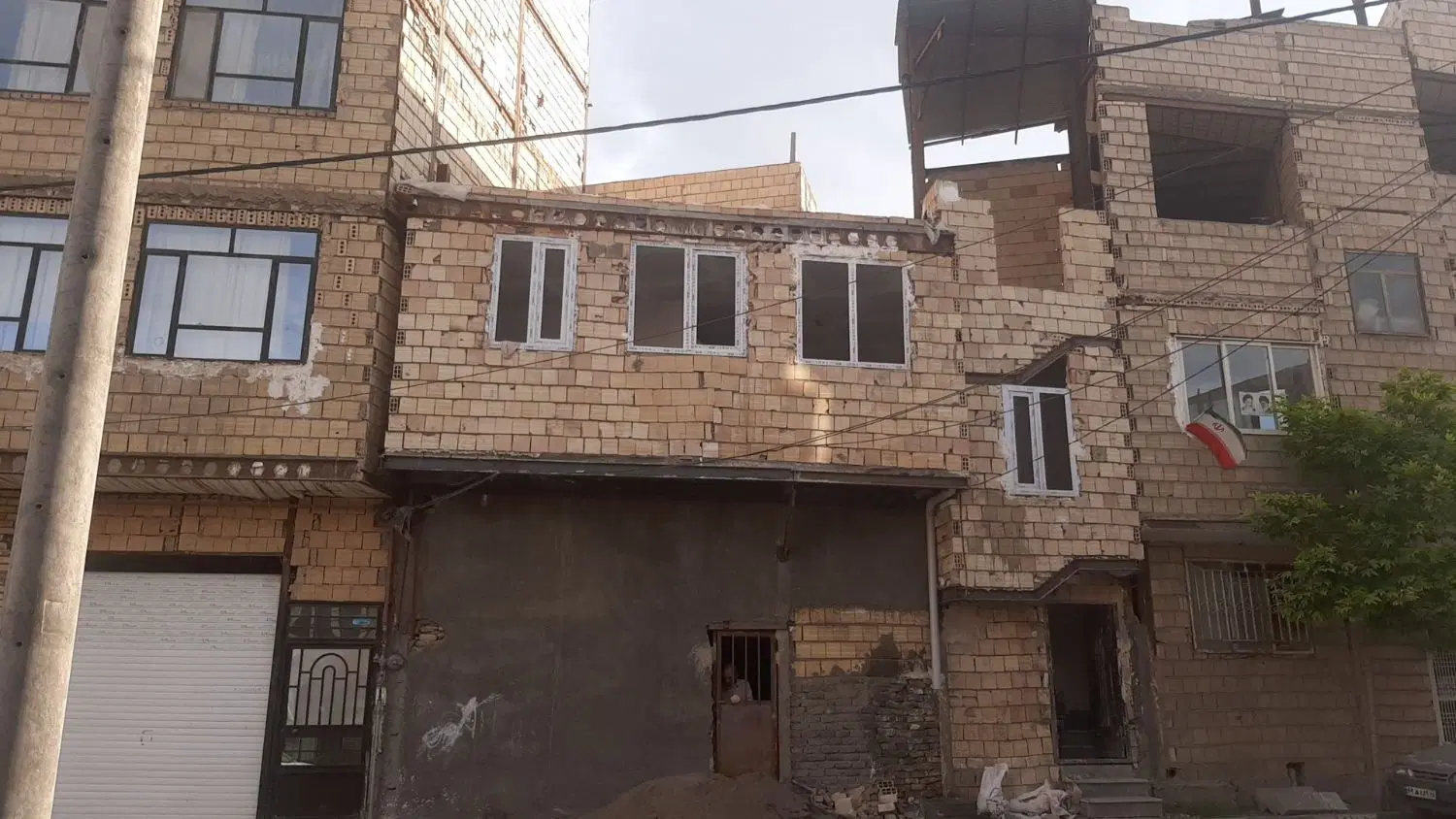 آپارتمان ۵۵ متری باغون آبادطبقه ۲ معاوضه اقساطی