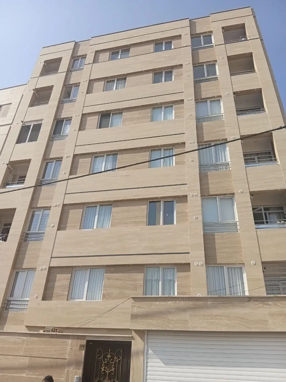 103متر 2خواب نوساز کلید نخورده