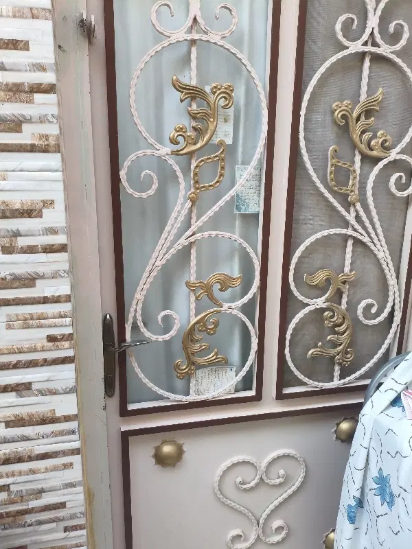 فروش فوری خانه دو طبقه بازسازی شده در بلوار روحانی