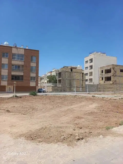 زمین مسکونی