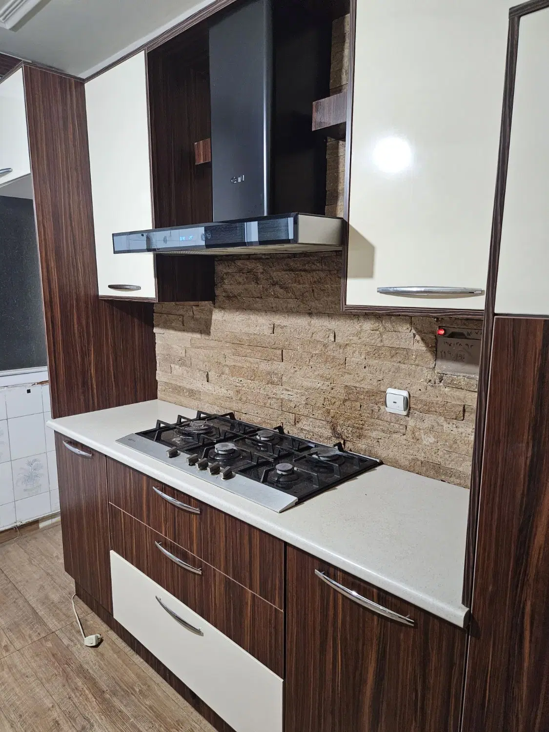 آپارتمان تکخواب با آسانسور و انباری