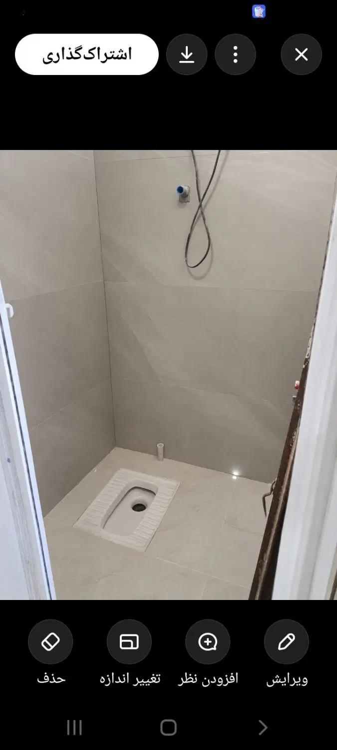 به رهن و اجاره داده میشود