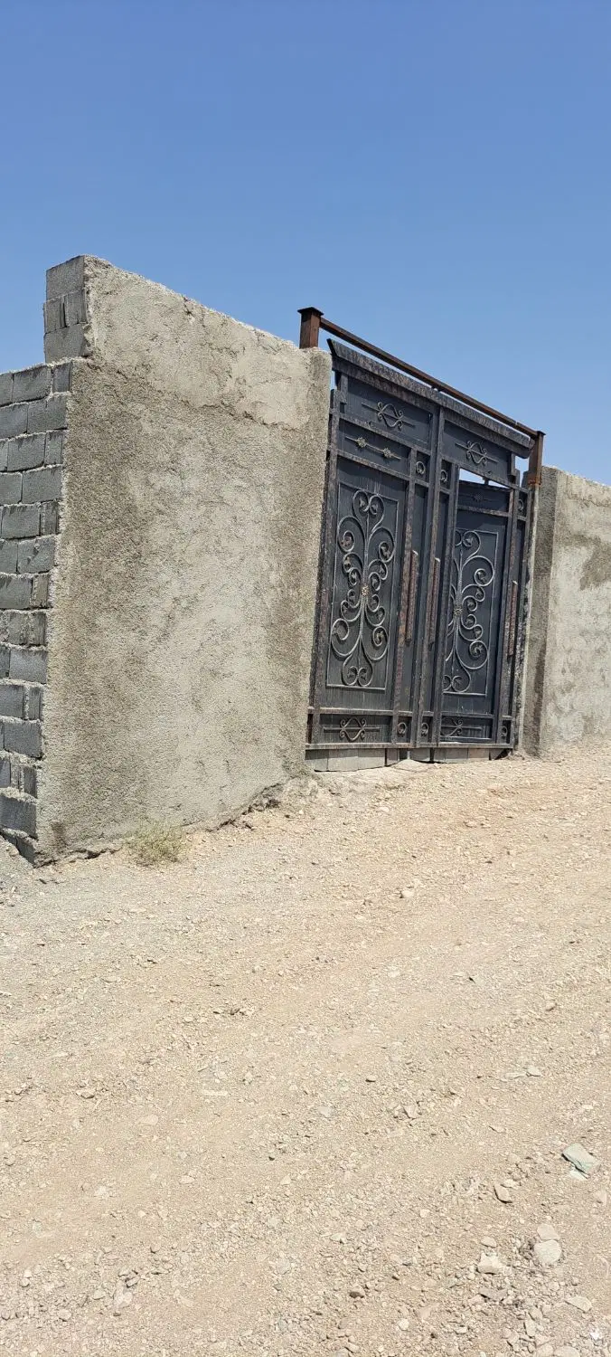 زمین 216متر