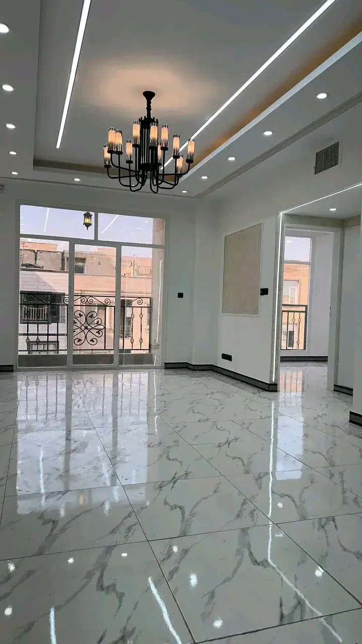 ۸۰متر_دوخواب_فول_تراورتن_پارکینگ سندی