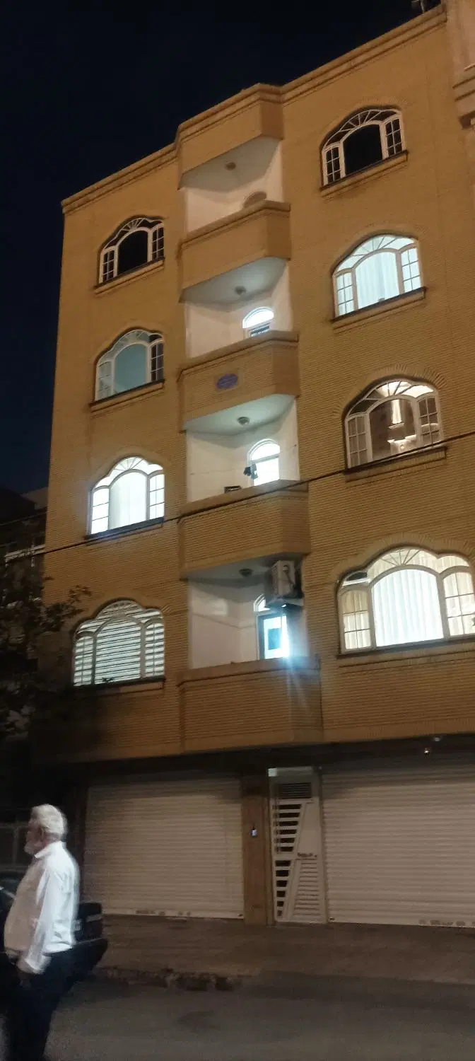 هفت تیر سخواب 140متروموارد دیگر اجاره و فروش ورهن