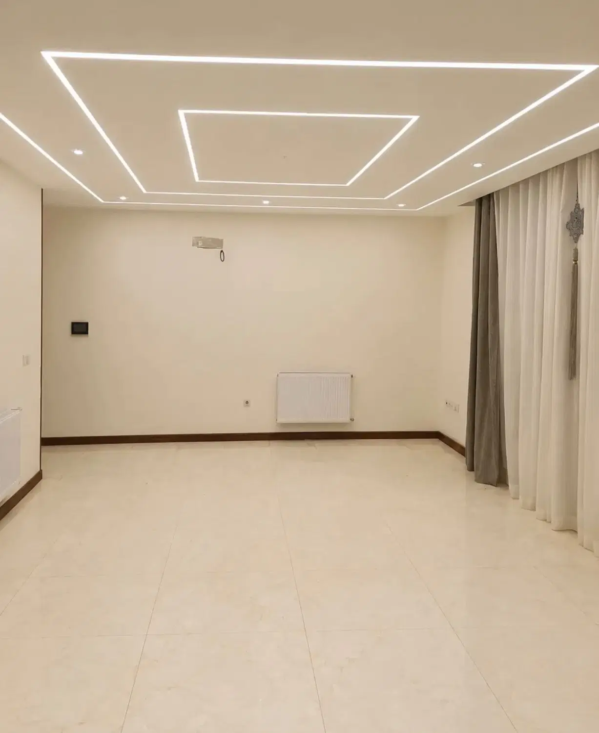 دو خوابه ۱۳۵ متری لوکس