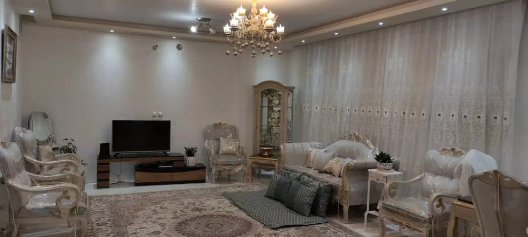 آپارتمان دو خوابه شخصی ساز طبقه اول.