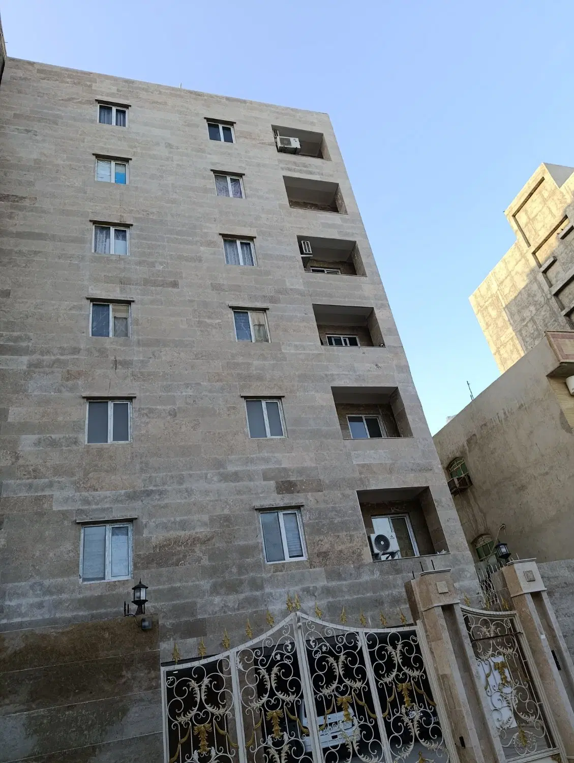 اجاره واحد دو خواب آزادشهر