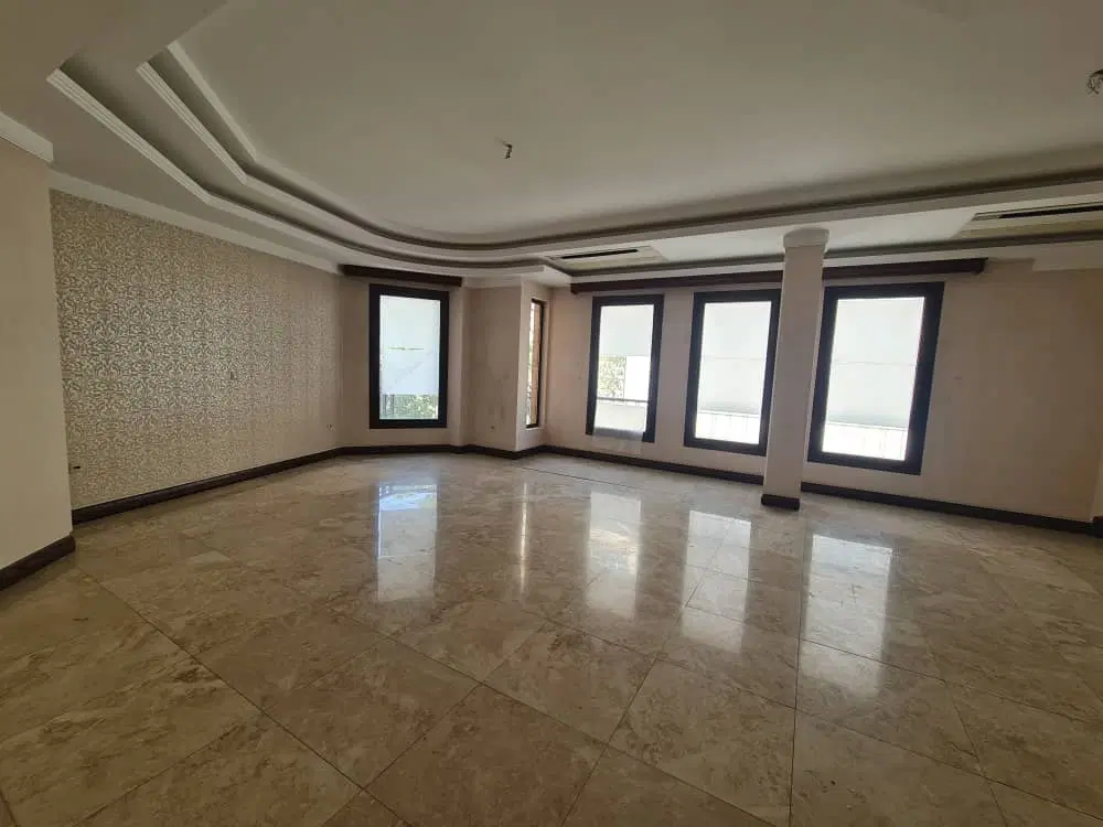 زعفرانیه ۱۶۰ متر نوساز (دو پارکینگ)