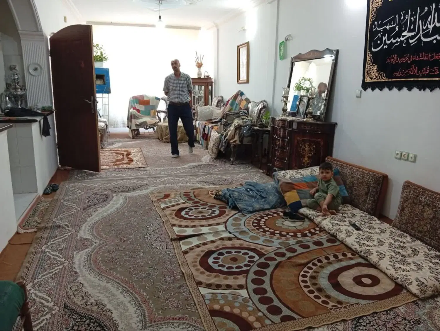 ۹۰متر ،تک واحدی ،دو خوابه،دوطرف نور،حائری
