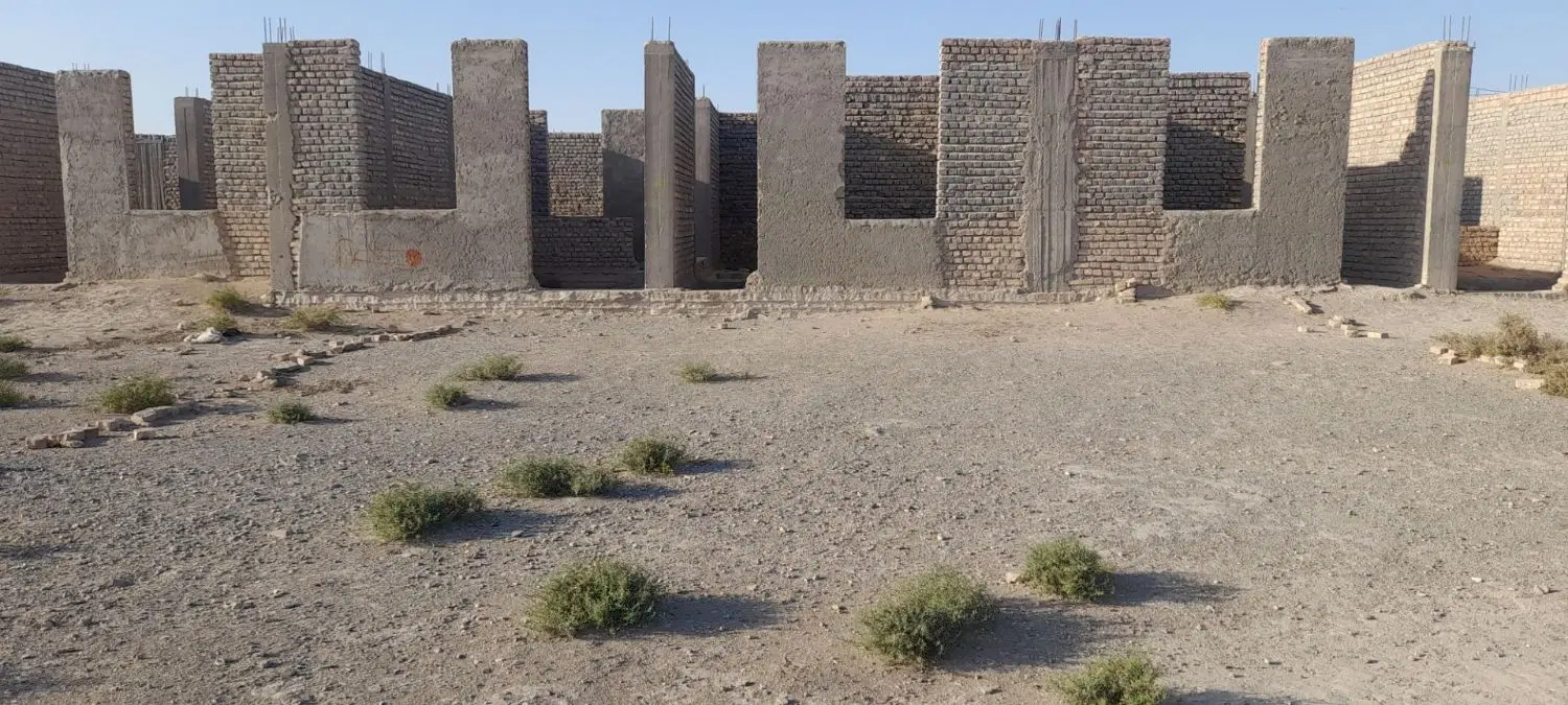خانه نیمه ساز