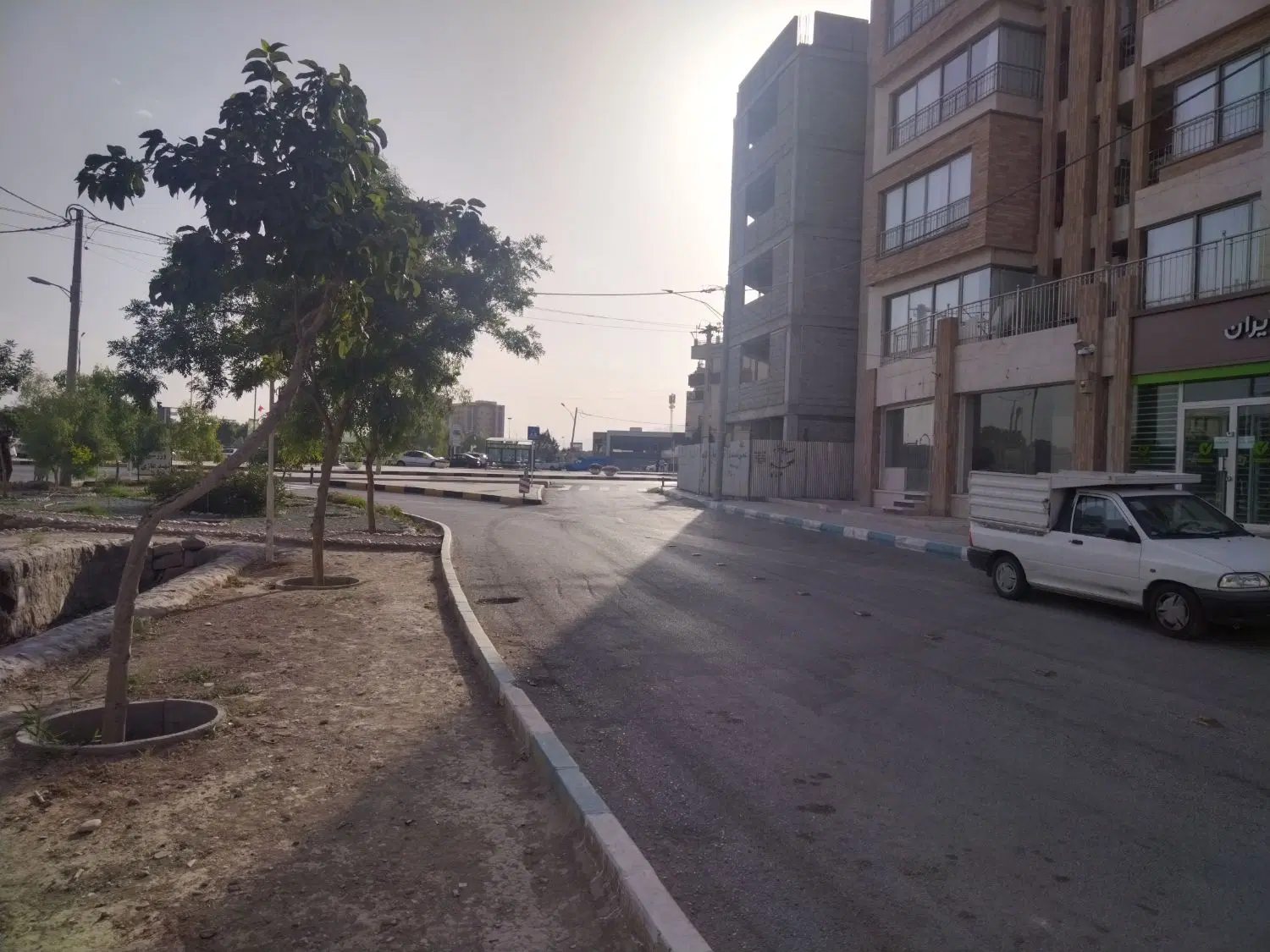 مغازه تجاری دوبر میدان علیخانی رباط سوم