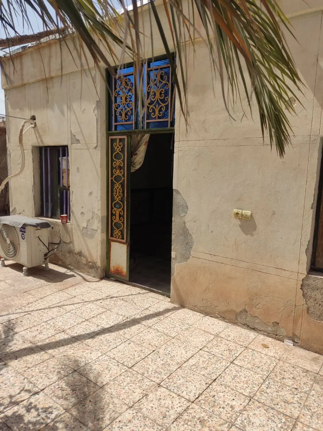 خانه اجاره ای دربست و مستقل.حیاط دار