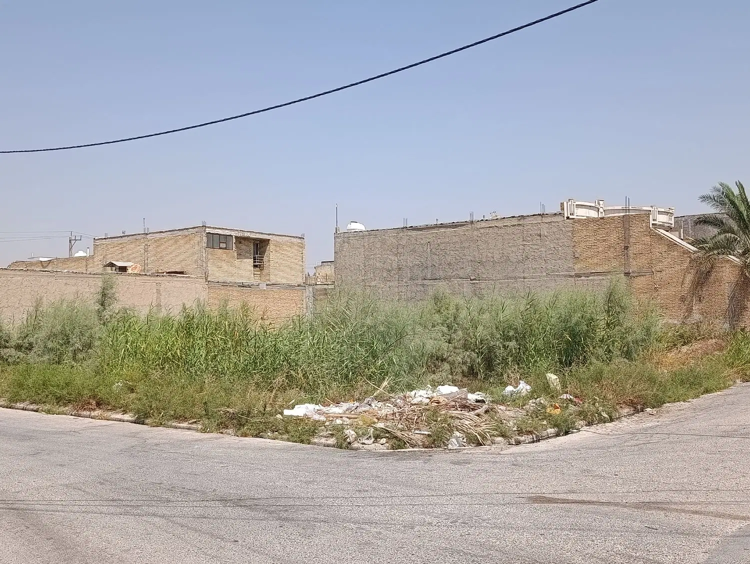 فروش زمین مسکونی ۶۰۰ متری دو نبش _ فروش یکجا
