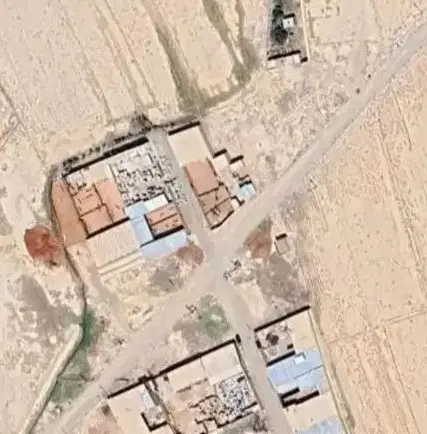 یک قطعه زمین به مساحت 140متر بوستان جوان فوری