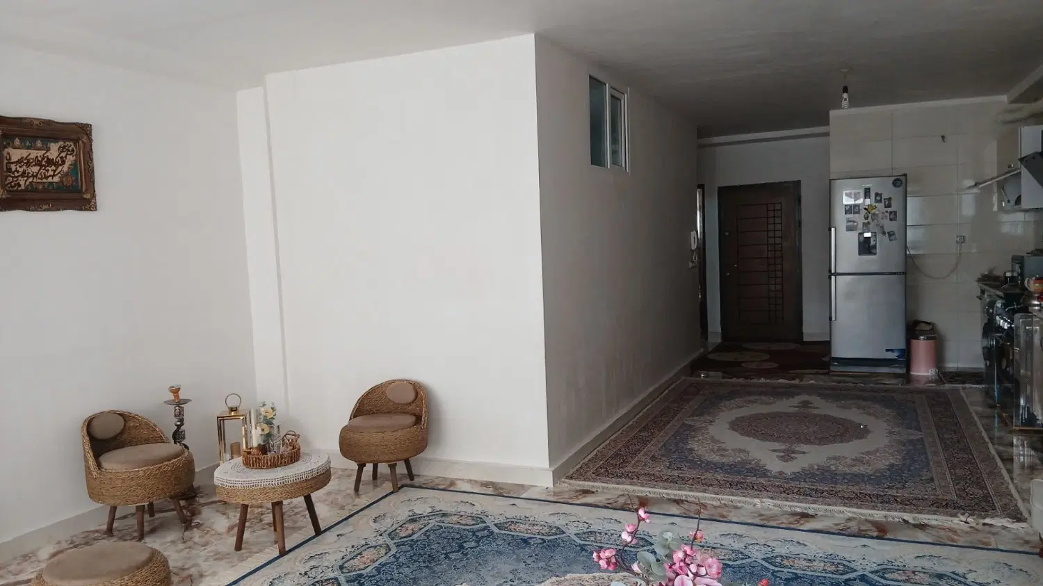 آپارتمان  ۹۳ متری خیابان  حسینیه  میرزاده خانم