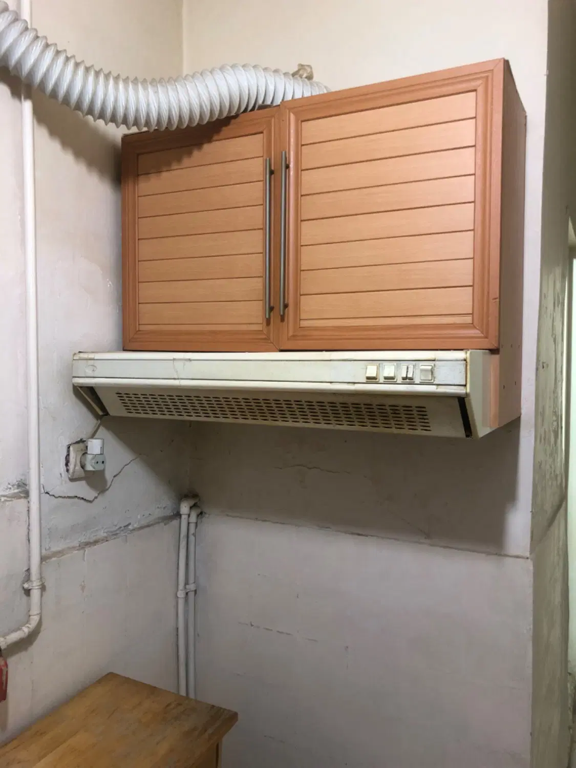 دو اتاق ۳۰ متری ،سرویس و آشپزخانه و حیاط اختصاصی