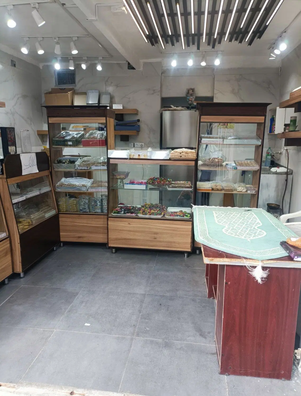 ملکی تجاری و مسکونی