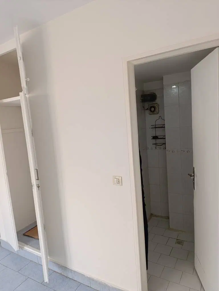 اجاره دار، هوشنگ نوری 60 متری