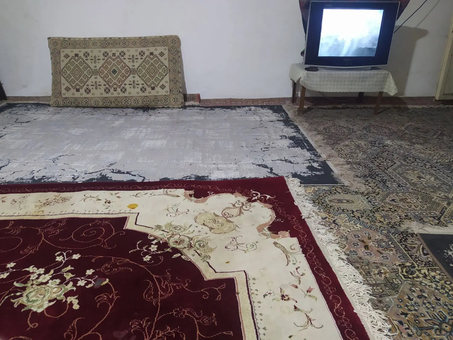 منزل ویلایی واقع در امجدیه خ حافظ