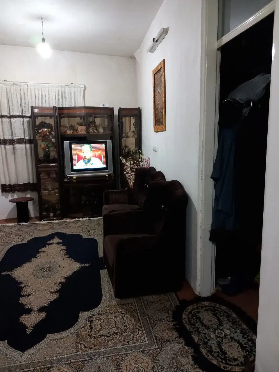 خانه ویلایی_ سه طبقه_ خیابان سیروس_