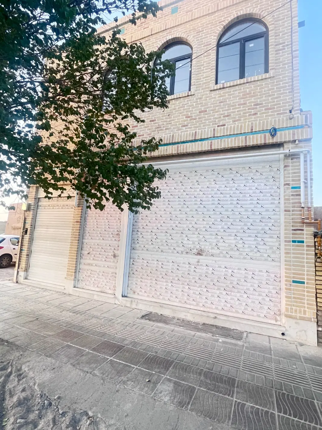 ملک تجاری مسکونی