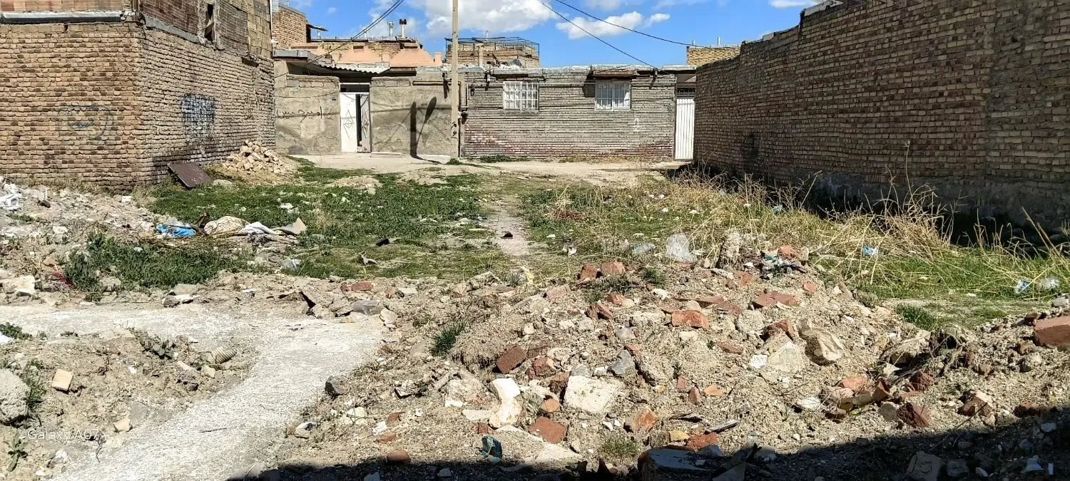 زمین در ناحیه