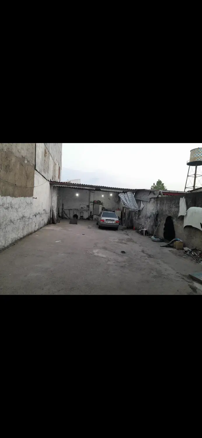 گاراژ بر خیابون اصلی