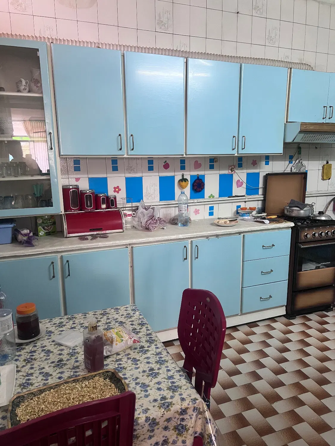 مسکونی ۱۶۸ متری دربست دو خواب سند تک برگ