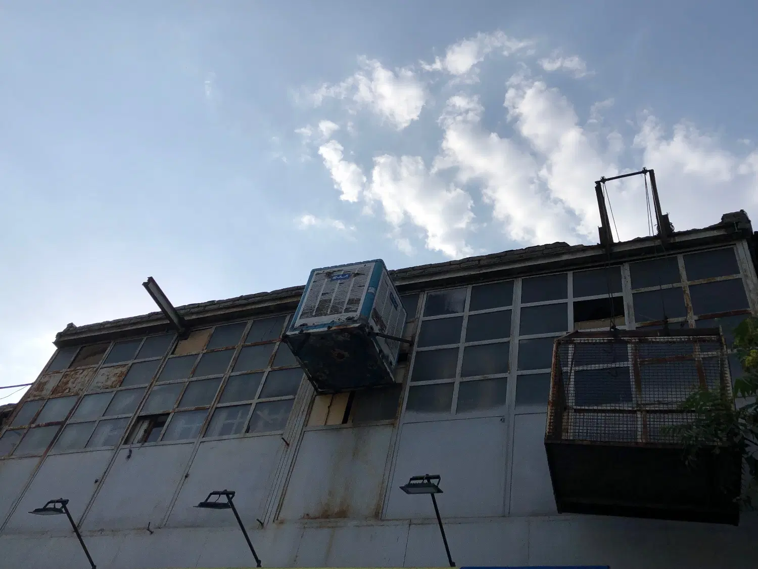 کارگاه صنعتی ۲۰۰متری