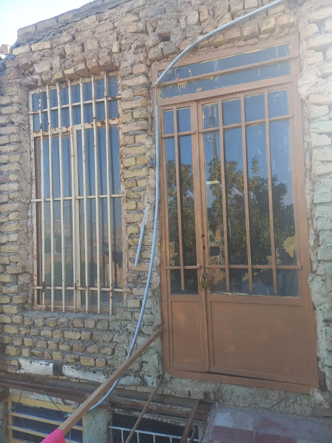 یک خانه یه ویلایی دربست اجاره ای