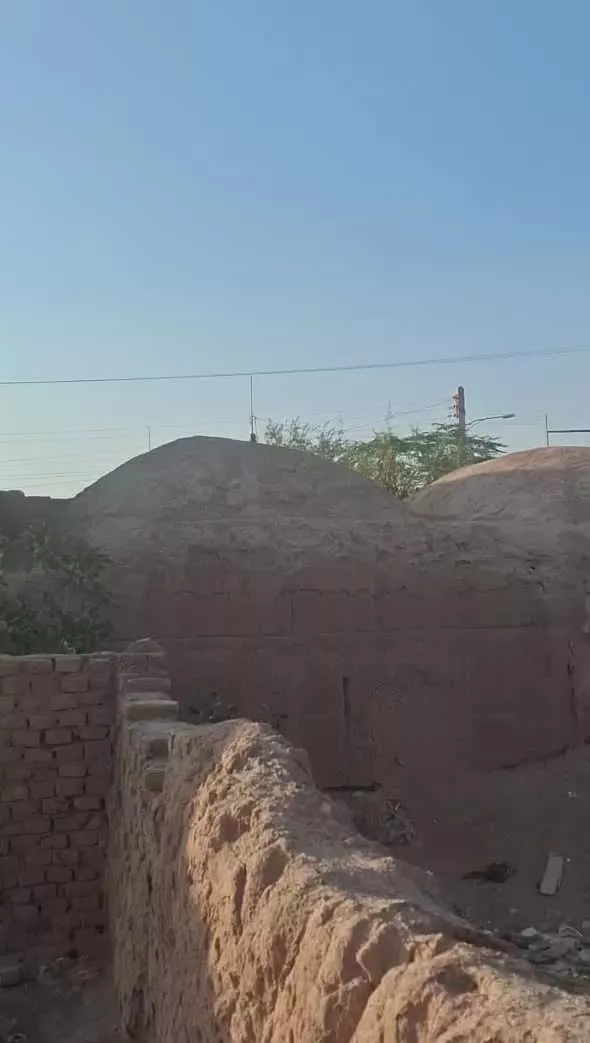 خانه کلنگی ۴۵۰ مترمربع دونبش تجاری علی‌آبادانقلاب