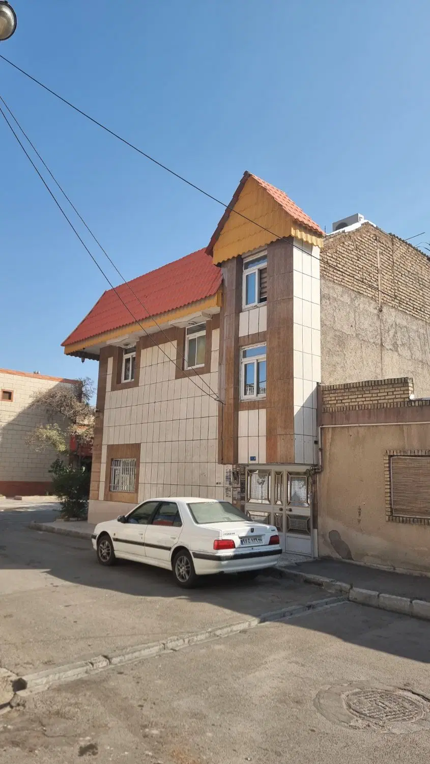 ویلایی دوطبقه