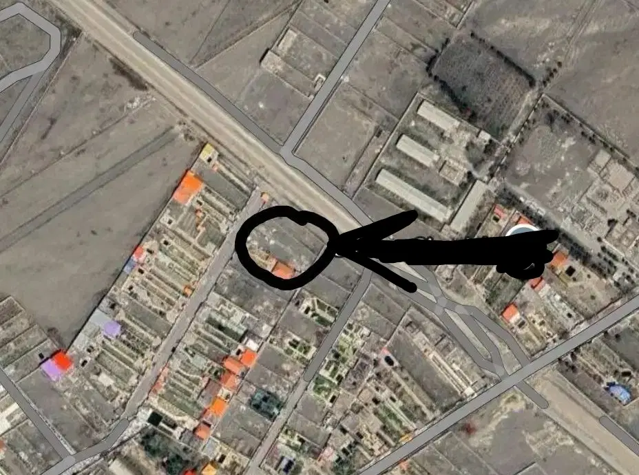 زمین ۱۰۰۰ متری دور دیوار آماده ساخت