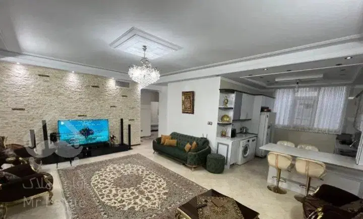 هم خونه‌ای