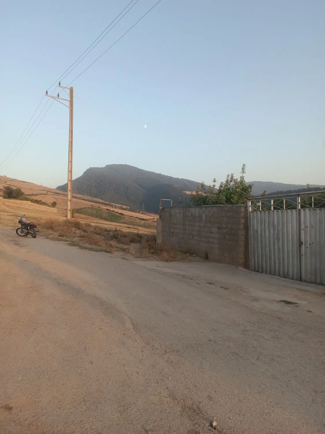زمین مسکونی