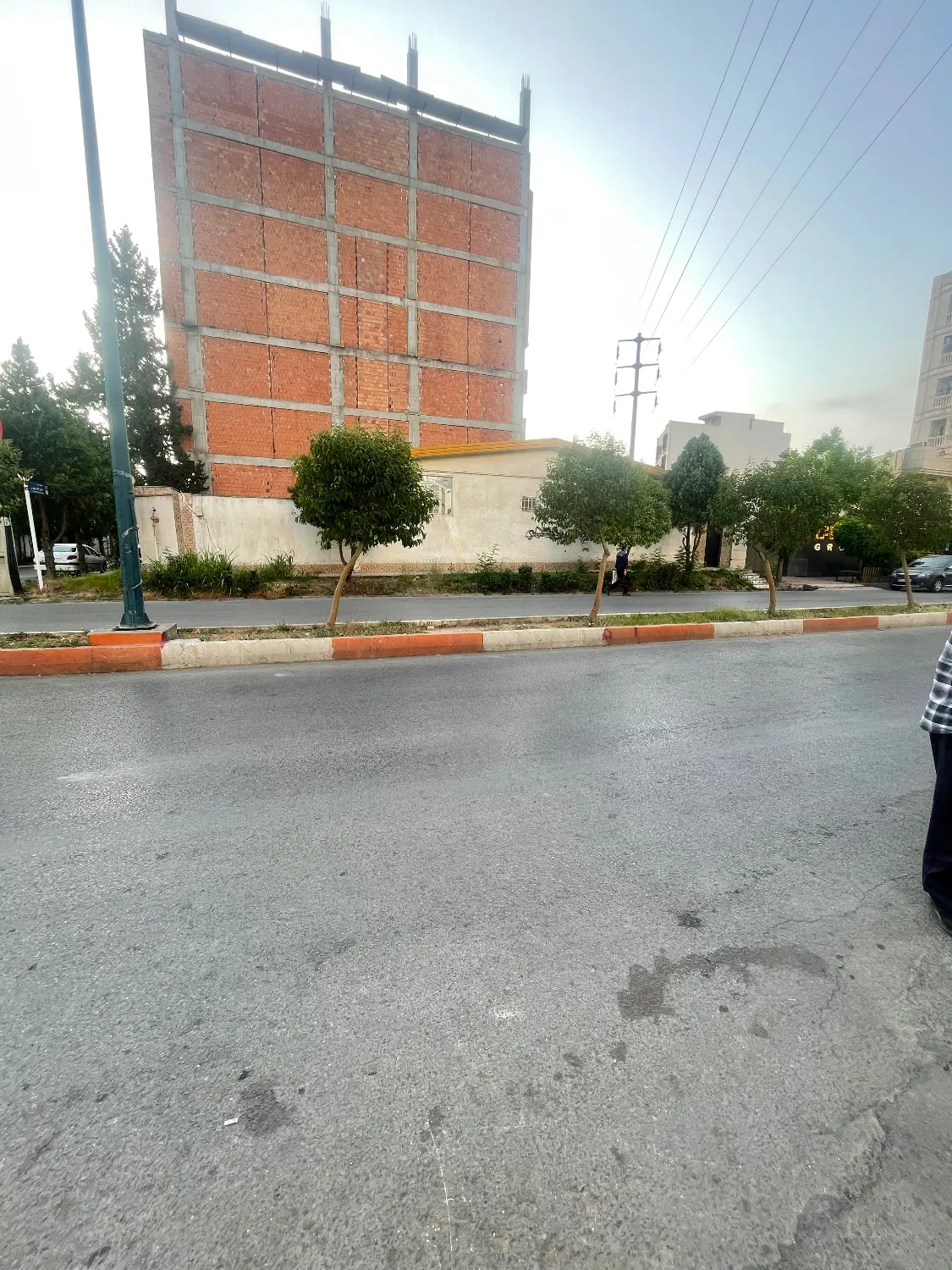 فروش خونه کلنگی در بر اصلی ساری‌کنار