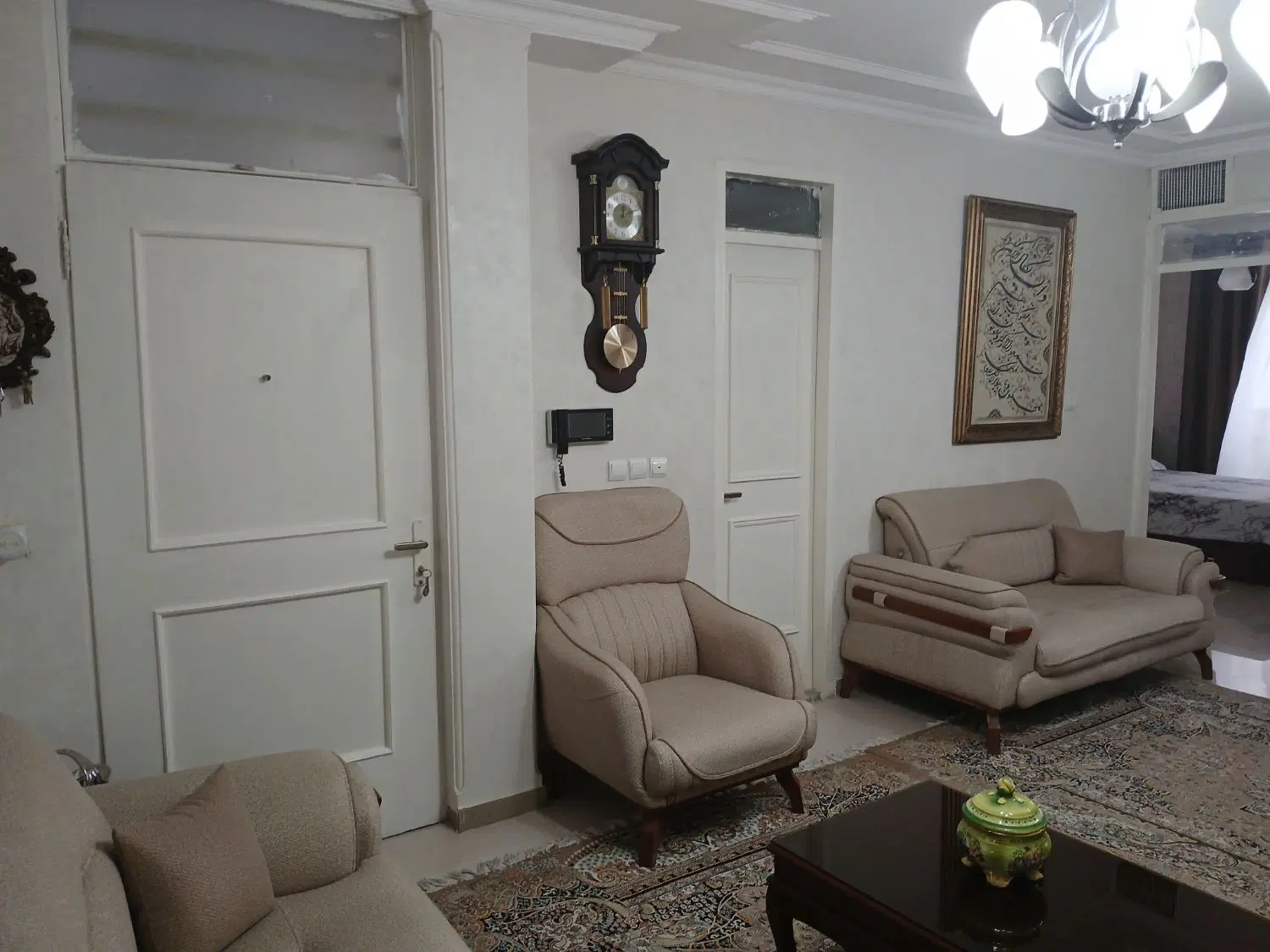 ۷۲ متری تمیز و شیک